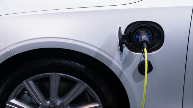 Hybrid & Connected Car Tech